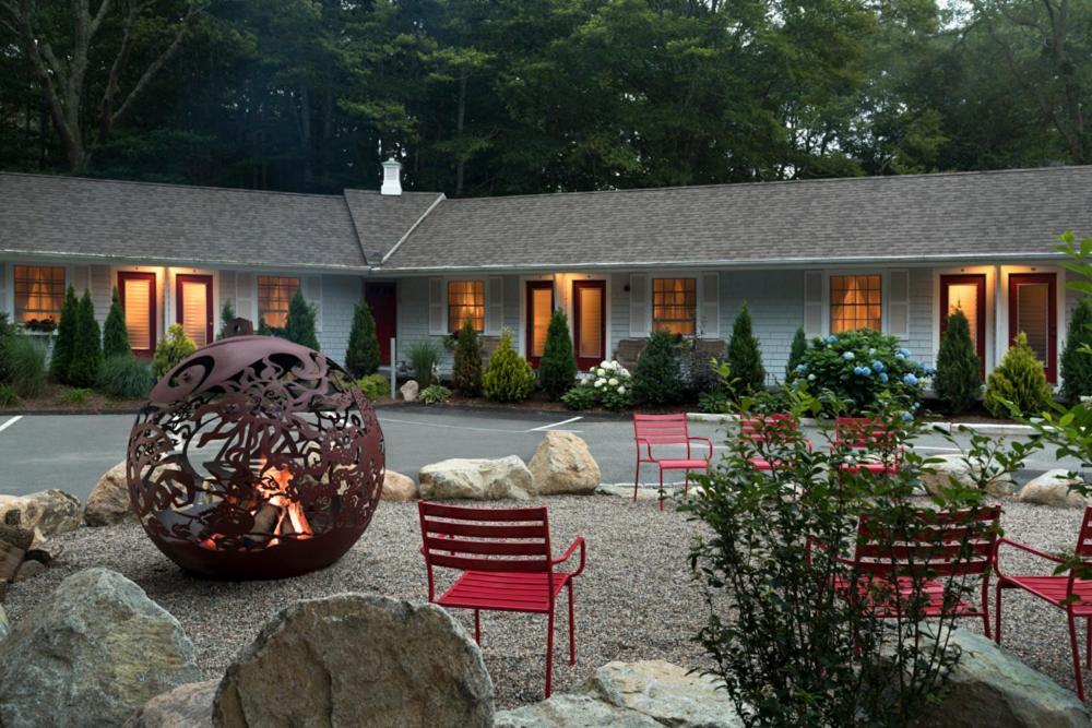 Treehouse Lodge Woods Hole Εξωτερικό φωτογραφία